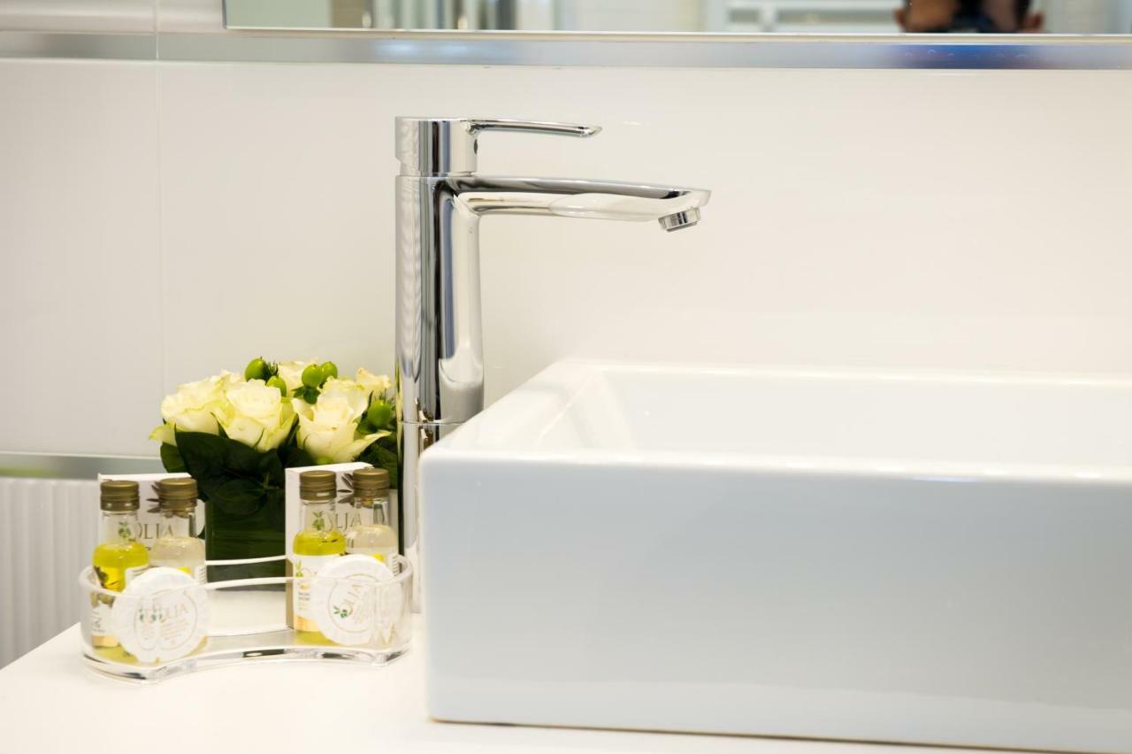 Al 372 Bed & Breakfast Rome Bagian luar foto